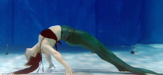 國外有一所學校專門訓練美人魚