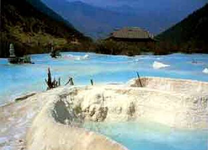 1993年2月28日聯合國向武陵源、九寨溝、黃龍頒發世界遺產證書_歷史上的今天