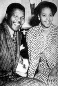 1998年7月18日曼德拉80壽辰喜結良緣。_歷史上的今天