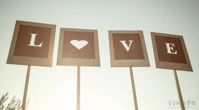 彈字的多音字組詞，彈組詞，帶彈字的成語