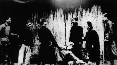 1945年5月2日中國第一部新歌劇《白毛女》在演出_歷史上的今天