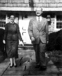 1901年2月28日諾貝爾獎“雙料”獲得者林納·鮑林_歷史上的今天