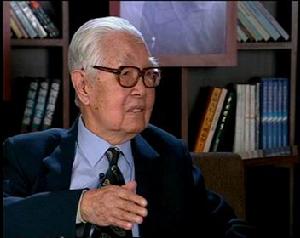 1984年11月7日我國法學家倪征當選國際法院法官。_歷史上的今天