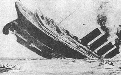 1915年5月12日盧西塔尼亞號客輪被德軍魚雷擊沉_歷史上的今天