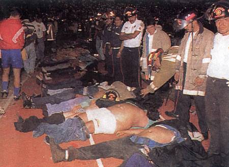1996年10月16日瓜地馬拉足球場大慘案。_歷史上的今天