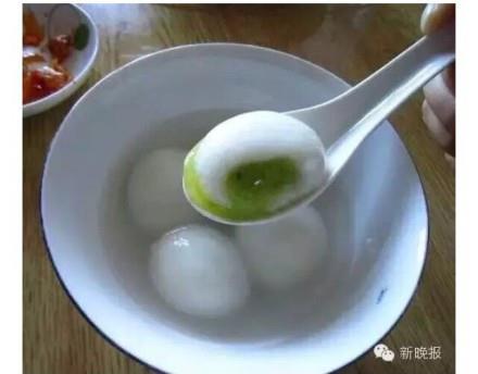 考官替考生補漏字考生居然能中狀元