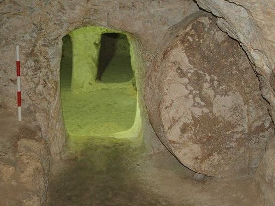 耶穌幼年住所被發現 英考古學家找到耶穌所用物件