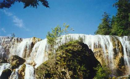 1993年2月28日聯合國向武陵源、九寨溝、黃龍頒發世界遺產證書_歷史上的今天