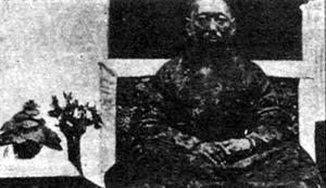 1908年9月28日英國占領拉薩後,十三世達賴抵北京。_歷史上的今天