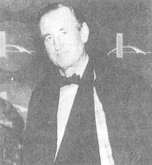 1964年8月12日塑造007人物的作家伊恩-弗萊明逝世_歷史上的今天