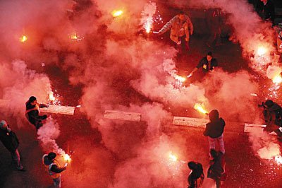 2010年10月26日法國300萬人遊行抗議政府擬推遲退休年齡_歷史上的今天