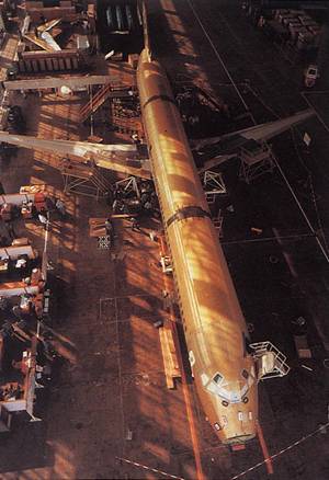 1985年4月15日中美合作製造飛機協定生效_歷史上的今天