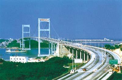 1995年12月28日廣梅汕鐵路和海灣大橋通車。_歷史上的今天