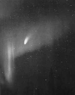 1997年3月9日日全食與彗星（海爾-波普彗星）同時在漠河出現_歷史上的今天
