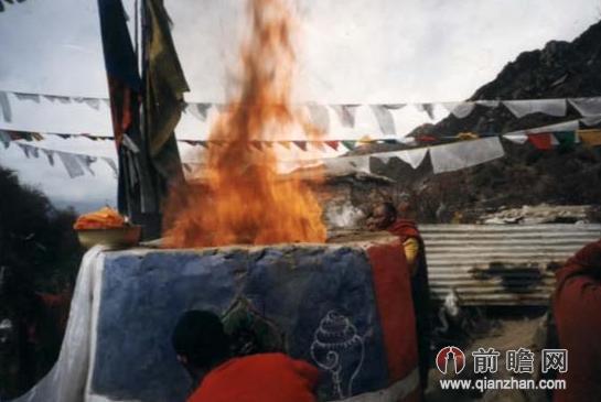 高僧圓寂後化成一道彩虹?破解人體虹化之謎