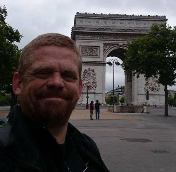 與時俱進的乞丐能提供刷卡服務還給開發票