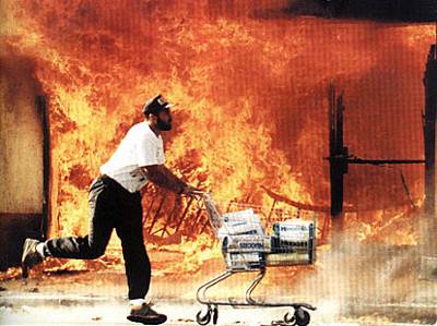 1992年4月29日美國爆發大規模種族衝突_歷史上的今天