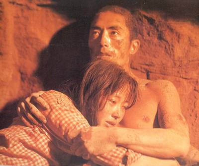 1988年7月5日張藝謀一人捧走百花獎和金雞獎最佳男主角_歷史上的今天