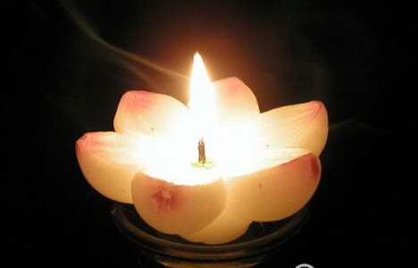 盤點世界各地古墓的長明燈