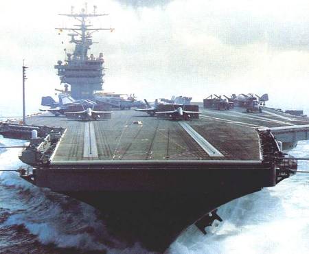 1989年11月11日美國最大的核動力航空母艦服役。_歷史上的今天