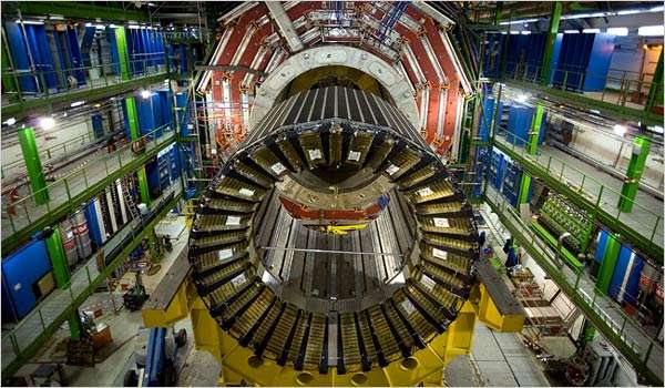 1989年11月13日世界最大正負電子對撞機落成。_歷史上的今天