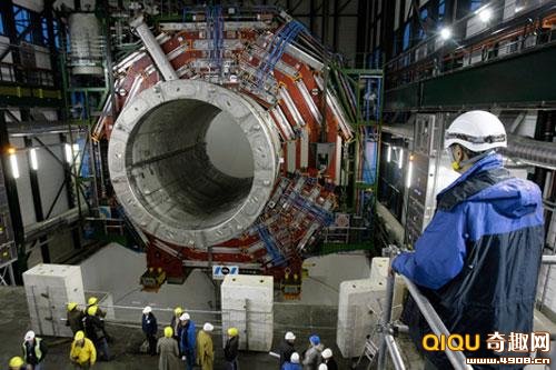 科學家嘗試用粒子對撞機驗證超光速