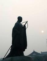 公元604年2月5日中國唐代佛教旅行家和翻譯家玄奘逝世_歷史上的今天