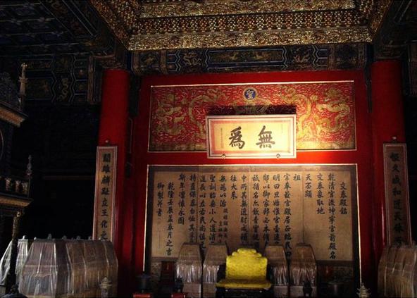 故宮牌匾，猜猜出自誰的手筆？