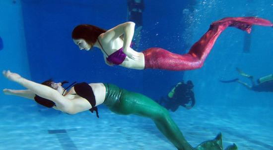 國外有一所學校專門訓練美人魚
