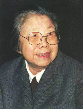 1979年11月28日鄧小平出席慶祝我國在國際奧委會恢複合法權利茶話會。_歷史上的今天