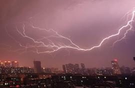 關於雷雨的作文 雷雨作文專題