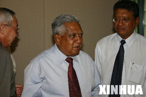 2005年8月17日新加坡總統納丹獲得連任。_歷史上的今天