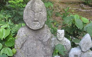 揭湖南鬼崽嶺石刻人像之謎 可預卜人生禍福