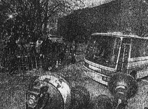 1996年4月25日日本奧姆真理教教主麻原彰幌受審_歷史上的今天