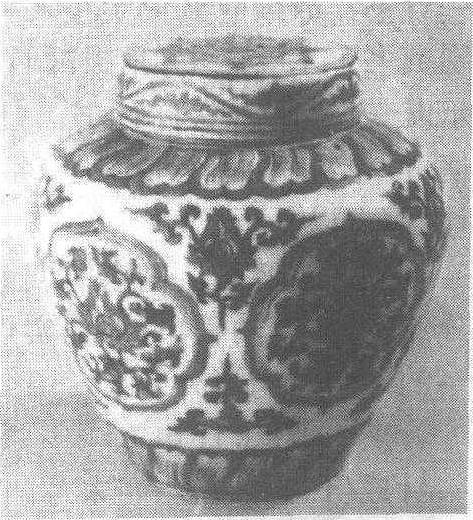 鬥彩瓷器_鬥彩瓷器介紹_歷史知識