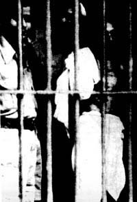 1869年10月2日印度民族運動的領袖，有“聖雄”之稱的甘地出生。_歷史上的今天