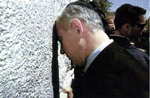 1993年9月13日中東和平進程的里程碑,巴以簽署和平協定_歷史上的今天