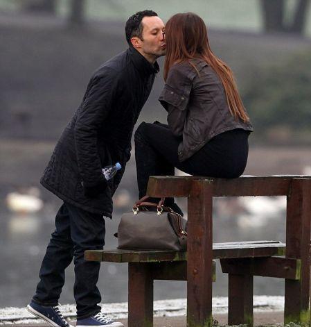 最牛廁所偷情情侶:被警方噴胡椒粉仍不停止