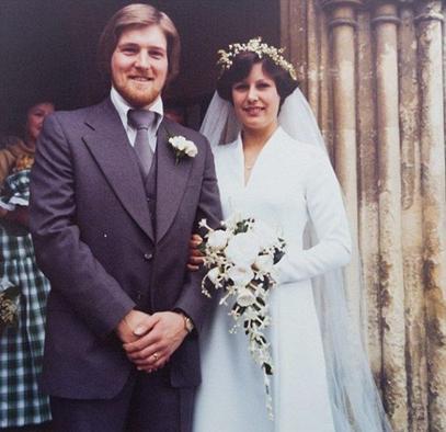 英國一夫妻同日生於同一家醫院的相鄰床位