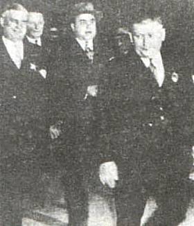 1931年10月24日芝加哥犯罪大王卡彭入獄。_歷史上的今天
