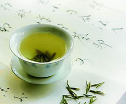 雨夜，古井，苦丁茶_雨夜，古井，苦丁茶作文