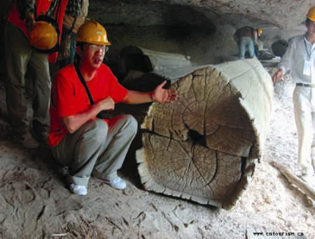 龍虎山千年懸棺揭秘