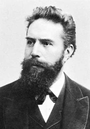 1895年11月8日德國物理學家倫琴發現X射線。_歷史上的今天